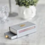 Boîte d’allumettes Matchbox – Gris – Image 2